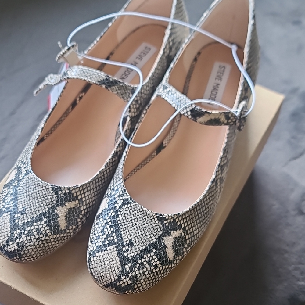 Steve Madden Black and Cream Snake Print Heels